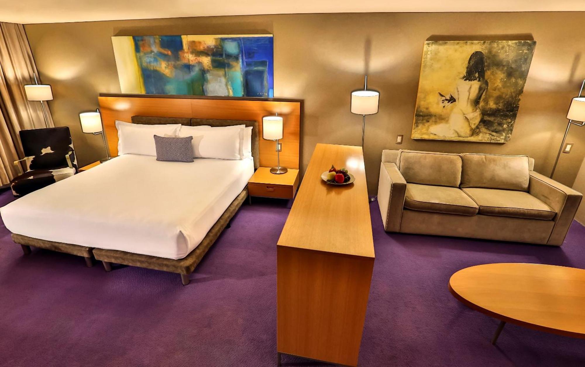 Camino Real Santa Fe Hotel Mexikóváros Kültér fotó A suite at the W Hotel in San Francisco