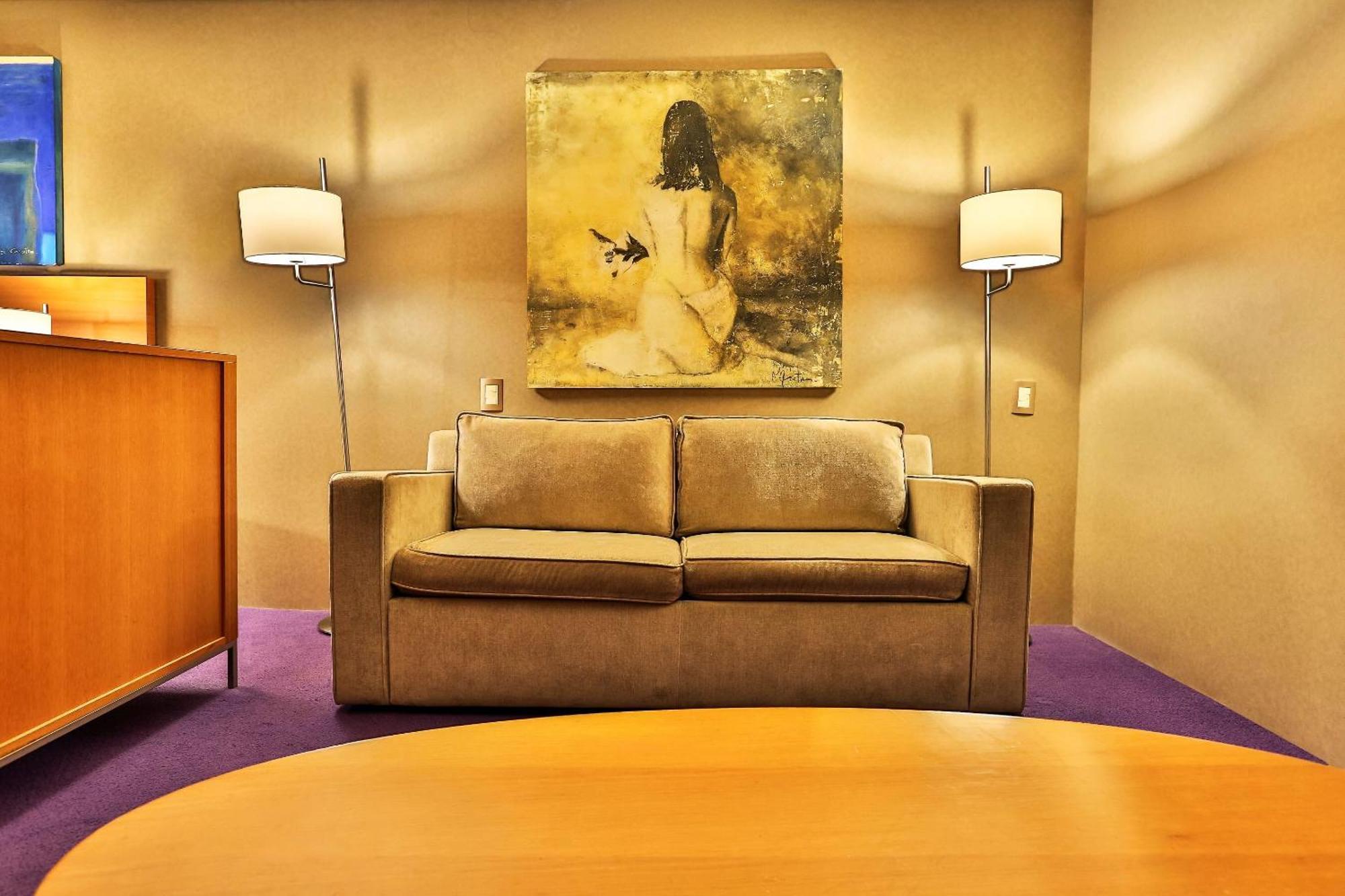 Camino Real Santa Fe Hotel Mexikóváros Kültér fotó A painting by the artist